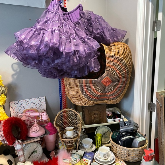 Photography Props Galore! Dresses, Gowns! - Picture 8 of 16